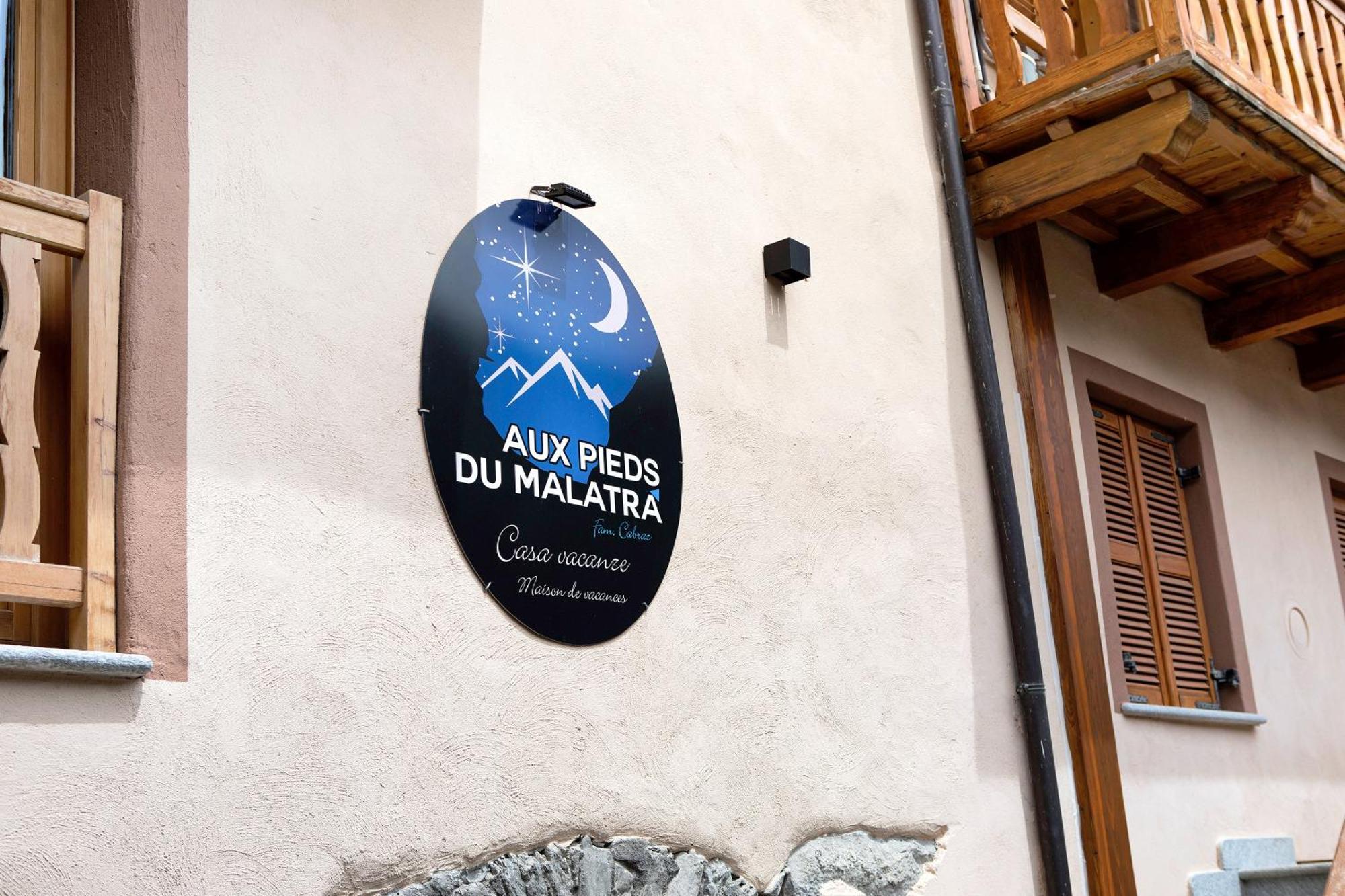 Aux Pieds Du Malatra' 1 Apartment Saint-Rhemy-En-Bosses Exterior foto
