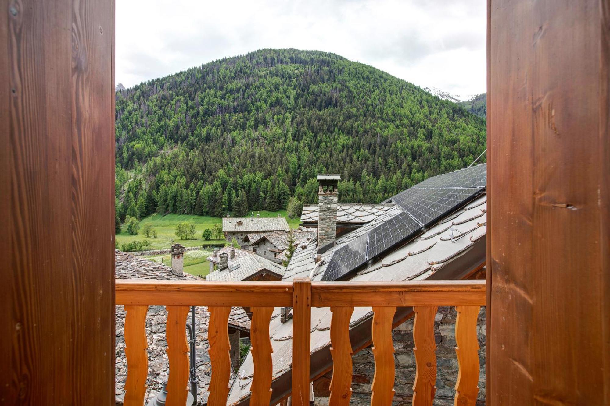 Aux Pieds Du Malatra' 1 Apartment Saint-Rhemy-En-Bosses Exterior foto